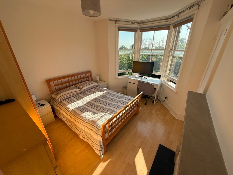 Room Tierney Road in Greater London