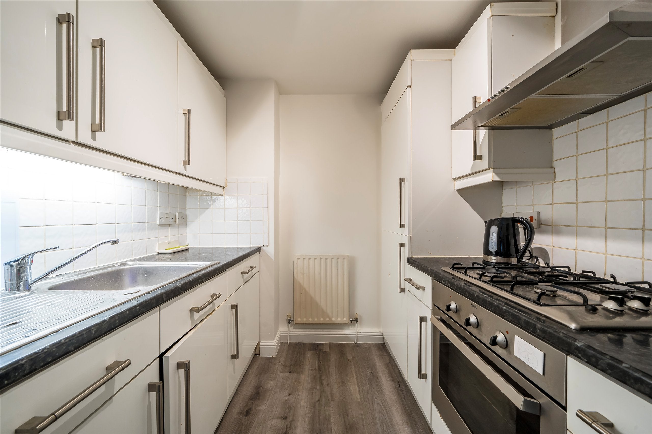 Flat Chiswick High Road in Greater London