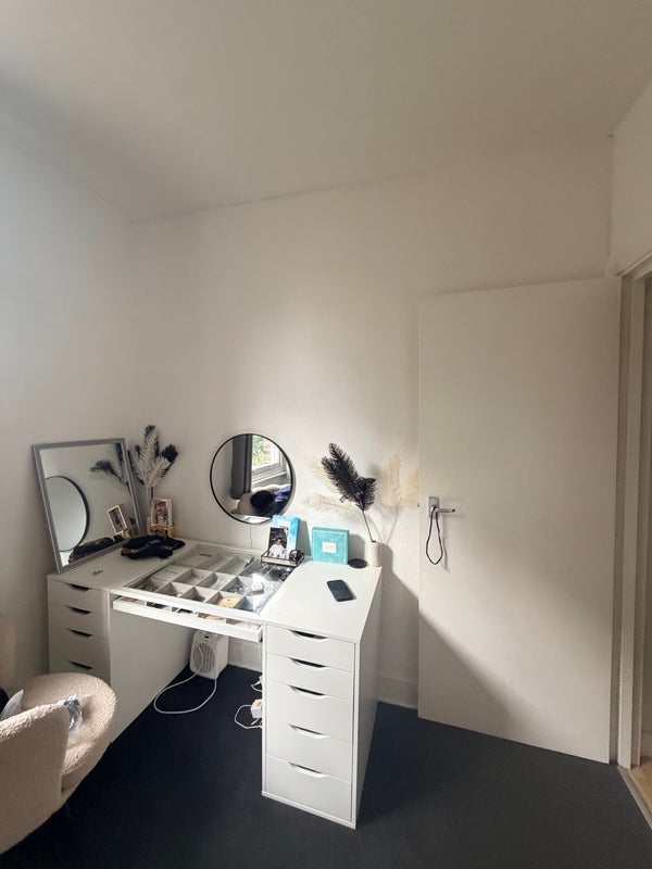 Room Longton Grove in Greater London