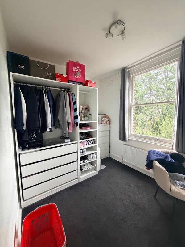 Room Longton Grove in Greater London