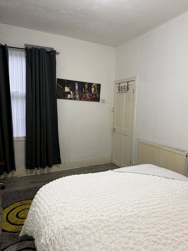 Room Oxton Street in Manchester