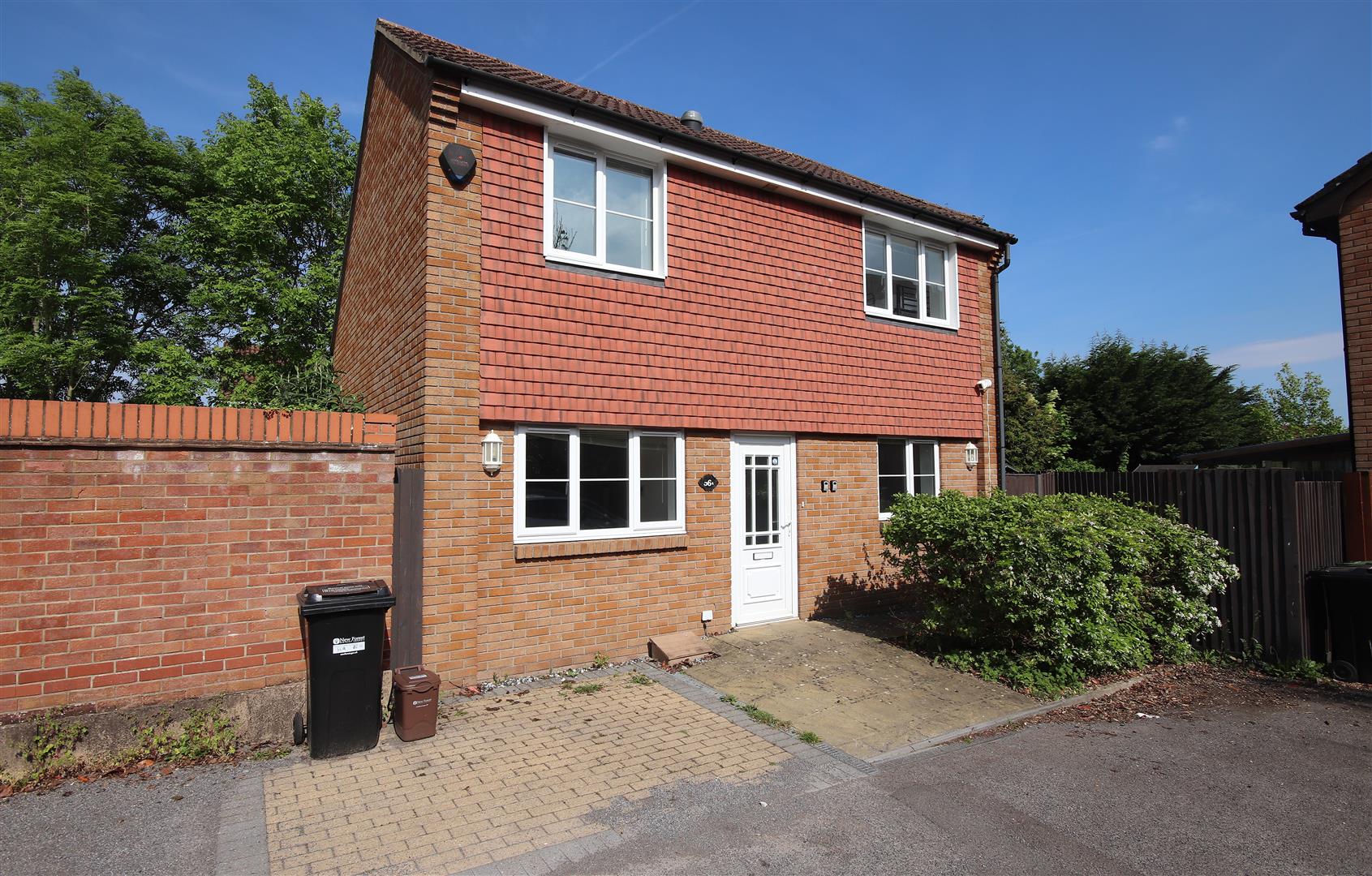House Bankhill Drive in New Forest