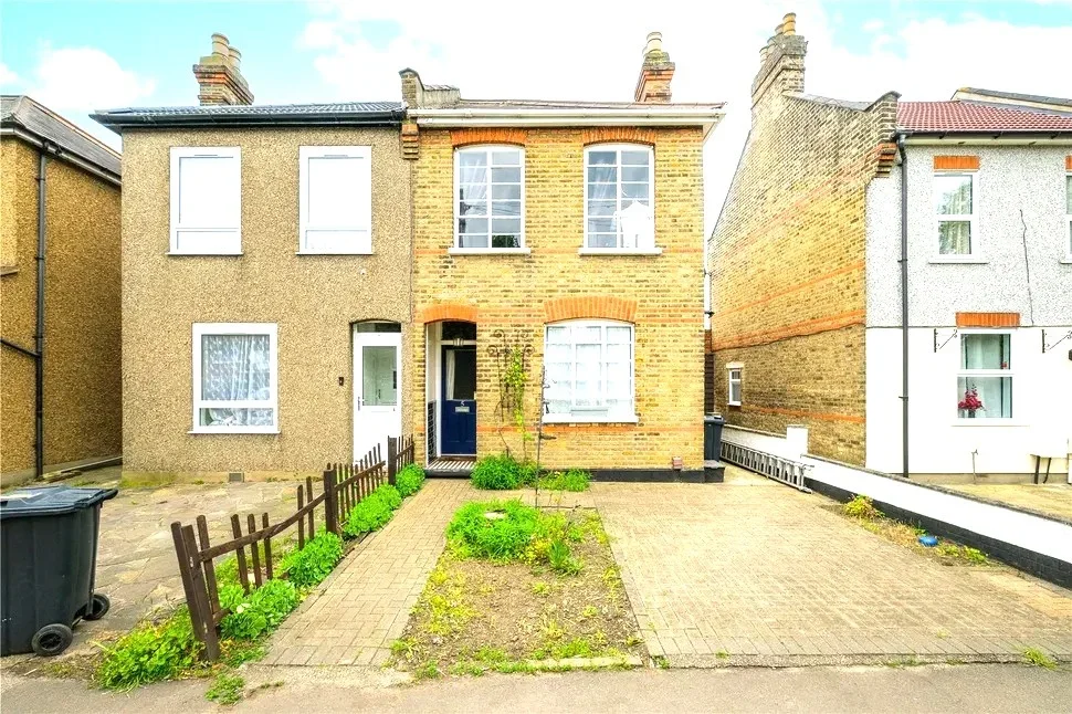House Chadwell Heath Lane in Greater London