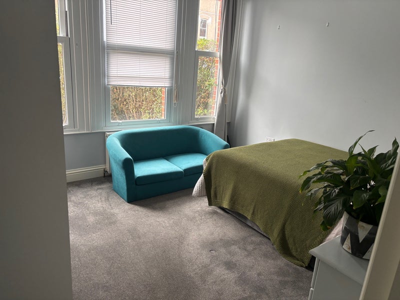 Room Pathfield Road in Greater London