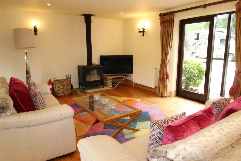 House Cross Farm Court in Bishop's Tawton