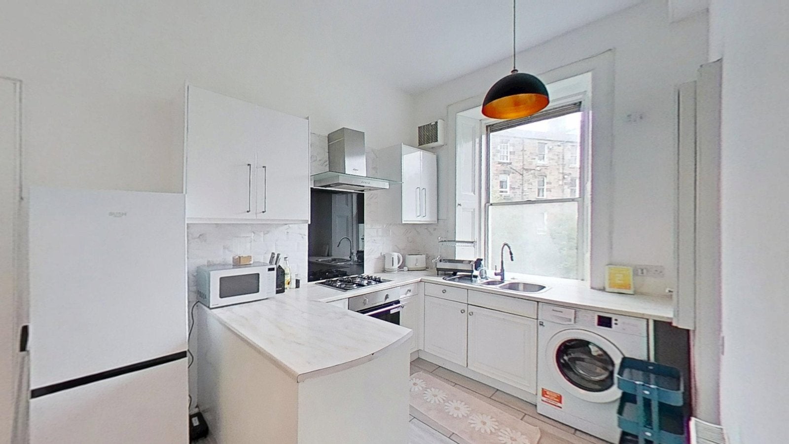 Flat Brougham Place in City of Edinburgh