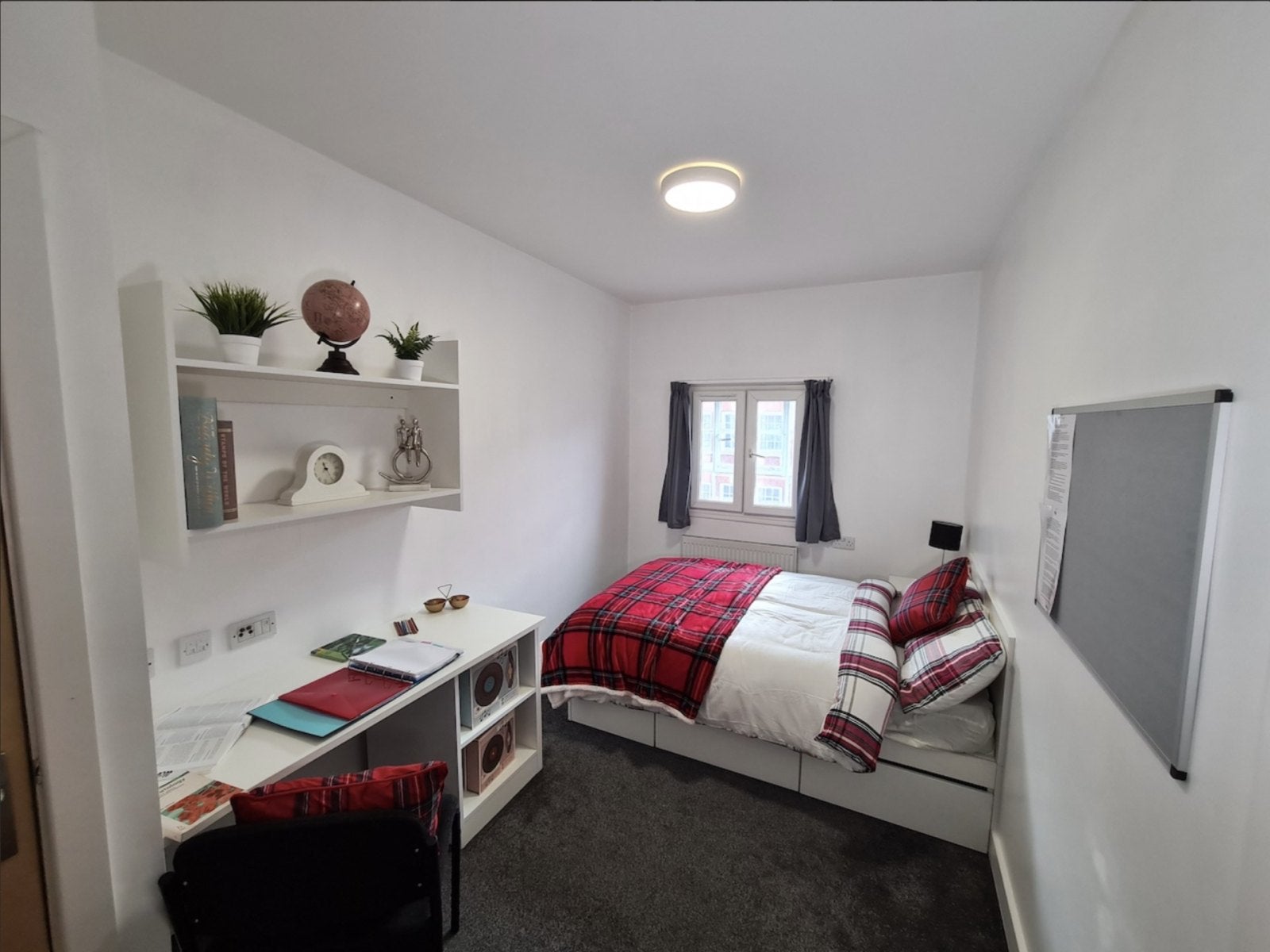 Room Newarke Street in Leicester