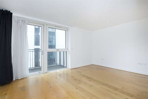 Flat Dalston Square in Greater London