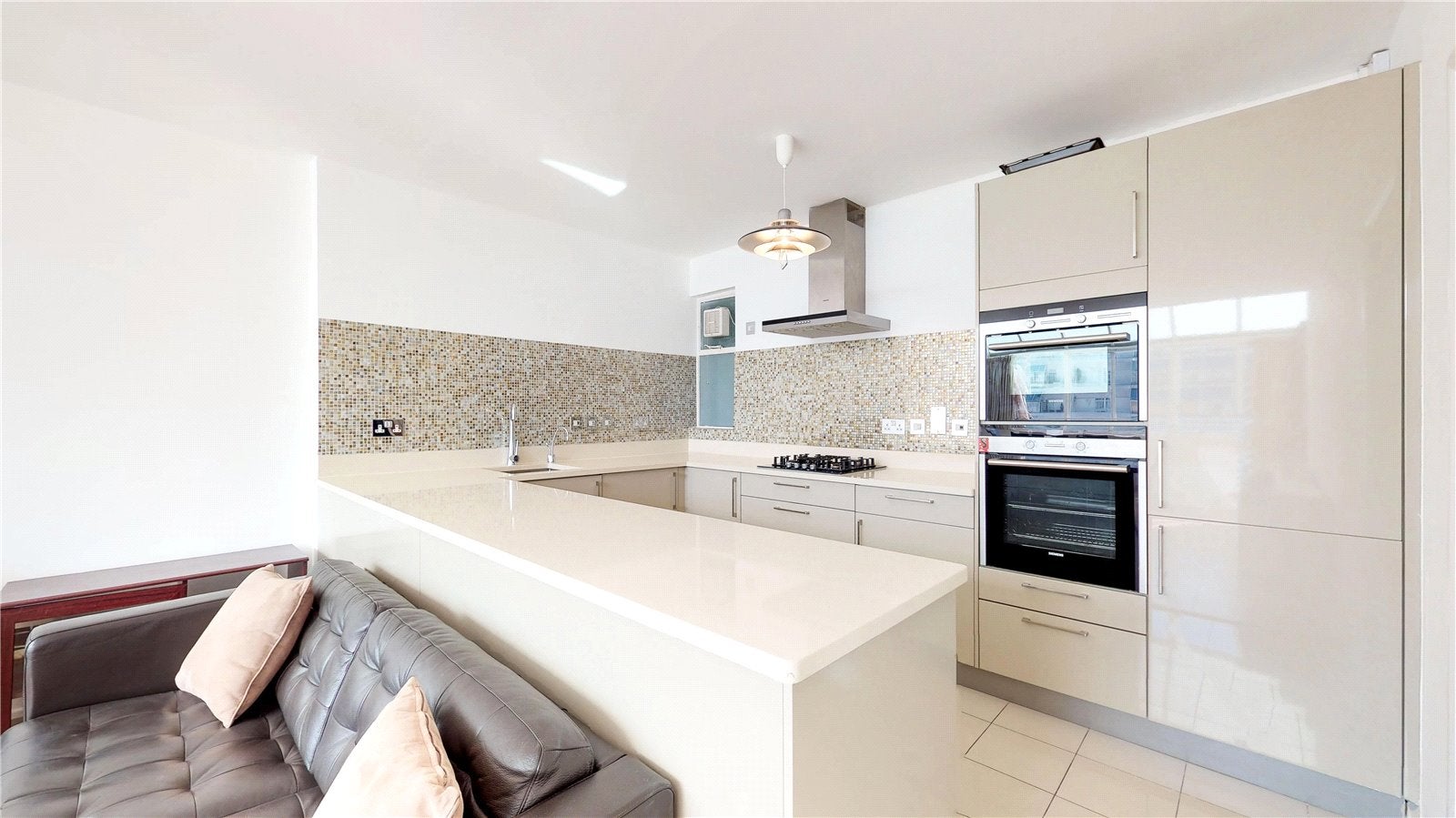 Flat Marchmont Street in Greater London