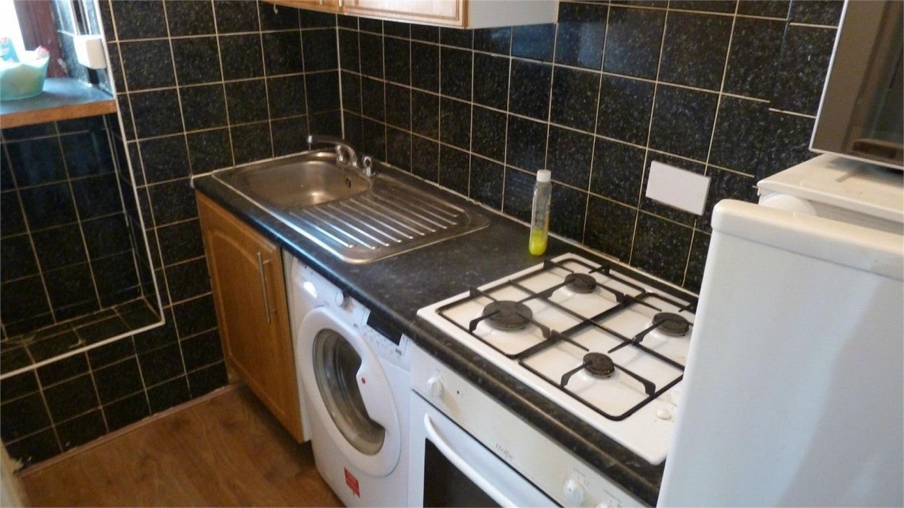 Flat Clayton Street in Greater London