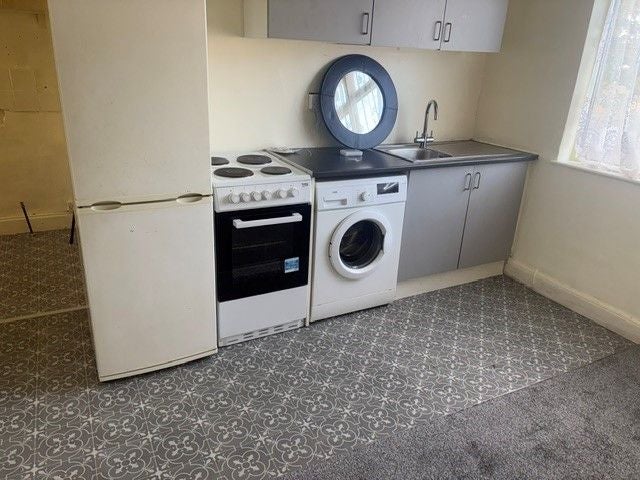 Flat Kingsway in Luton