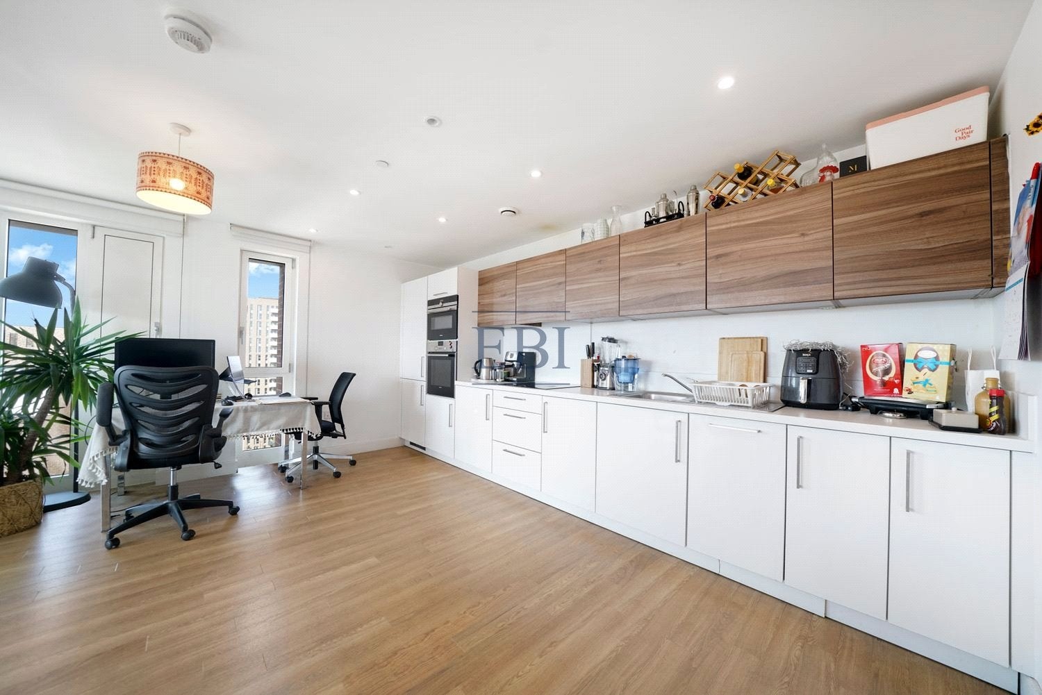 Flat Jefferson Plaza in Greater London