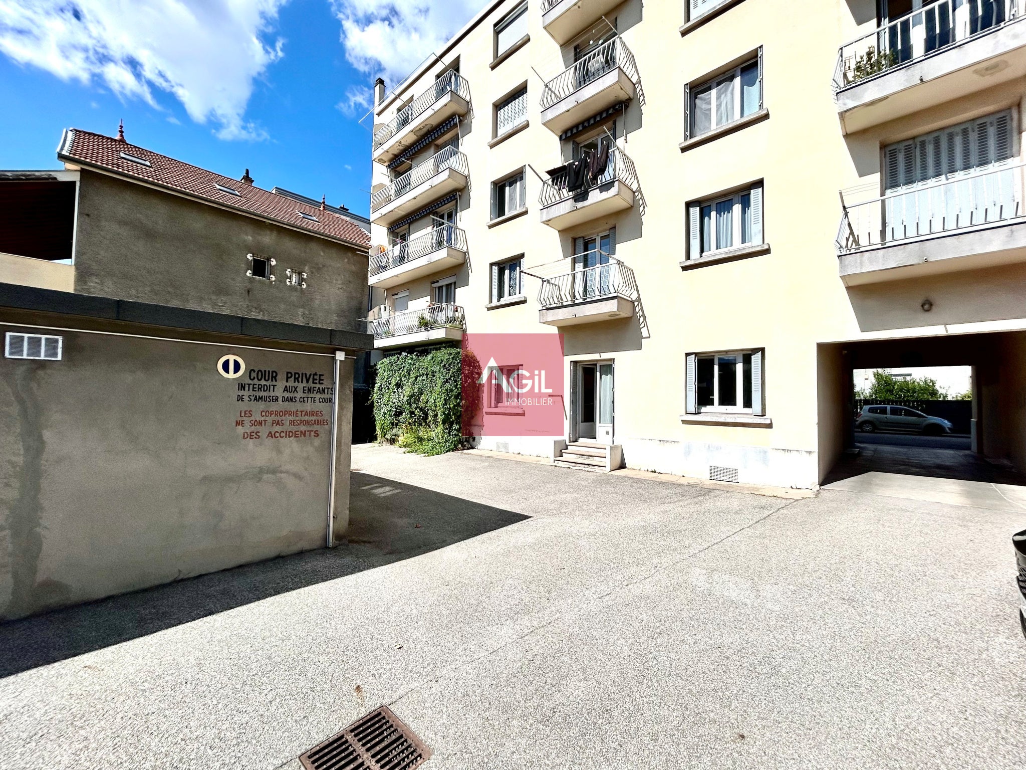 Flat Rue Émile Zola in Saint-Martin-d'Hères