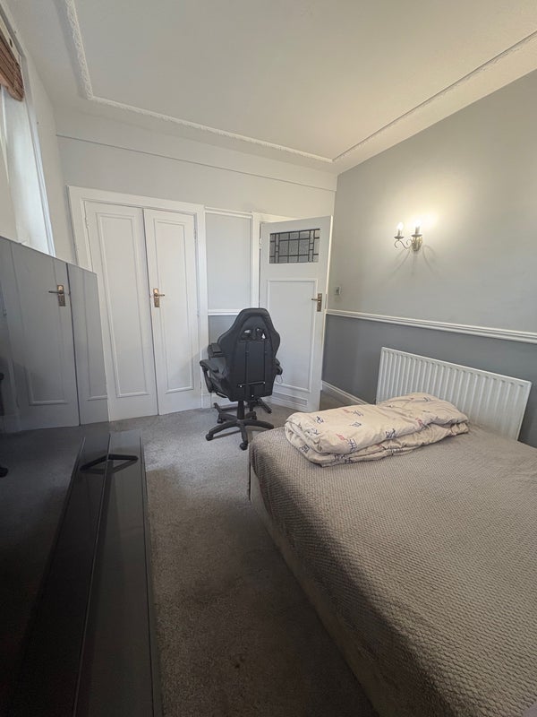 Room Calthorpe Road in Birmingham