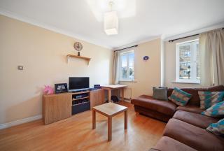Flat Charles Haller Street in Greater London