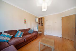 Flat Charles Haller Street in Greater London