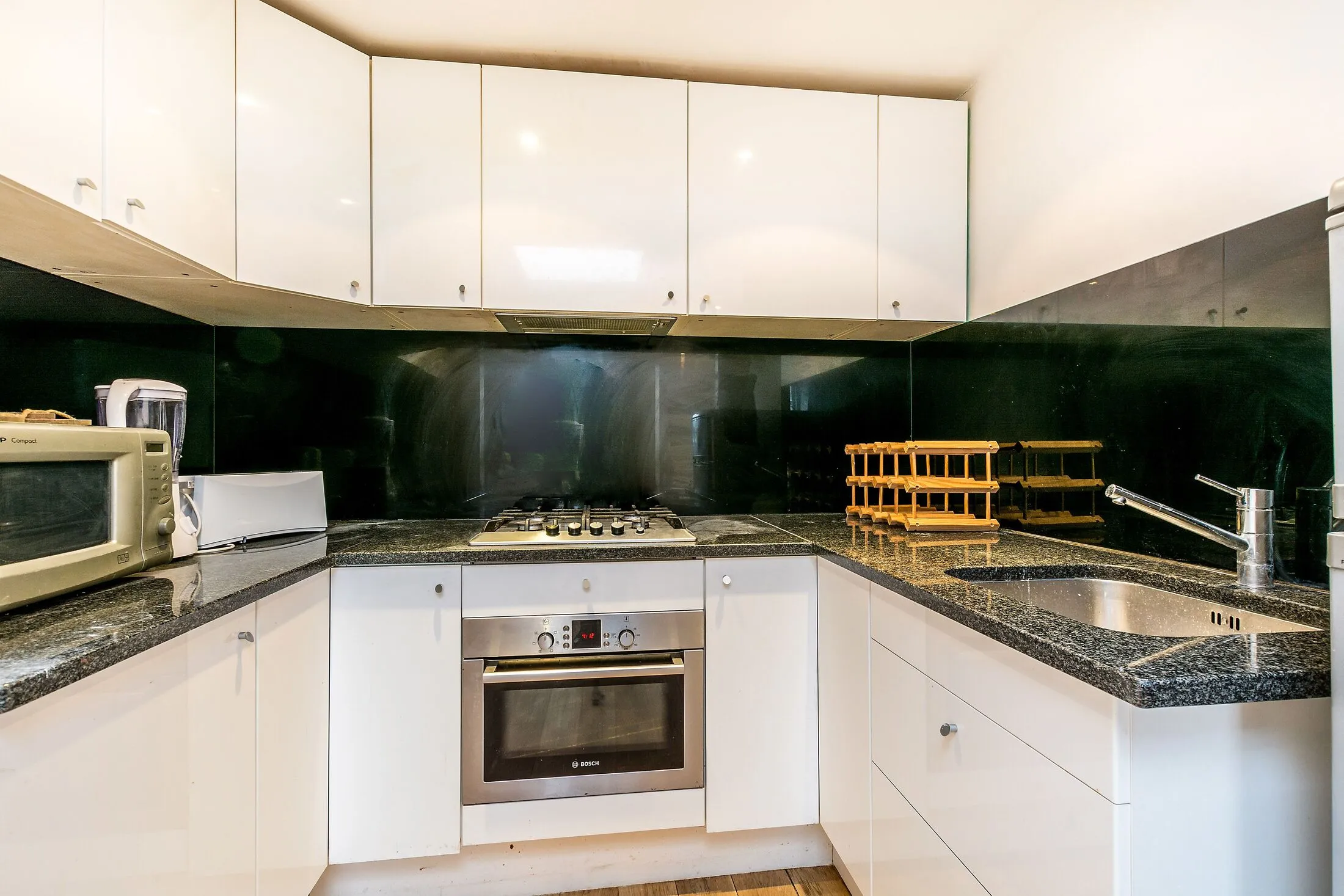 Flat Gloucester Terrace in City of Westminster
