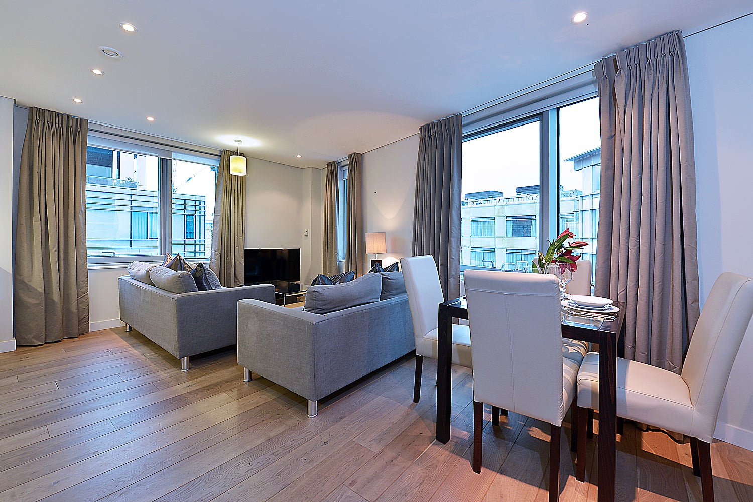 Flat Merchant Square in City of Westminster