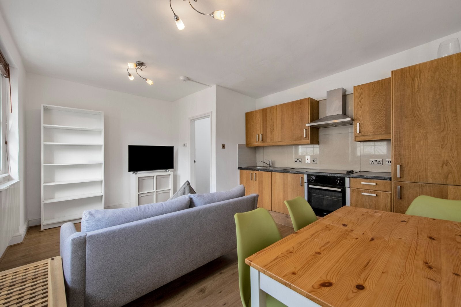 Flat Norfolk Place in City of Westminster