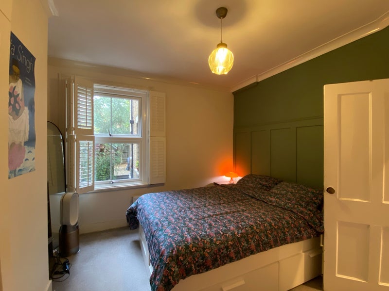 Flat Seaford Road in Greater London
