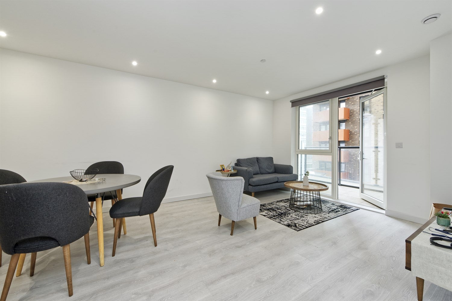 Flat Prince Regent Road in Greater London