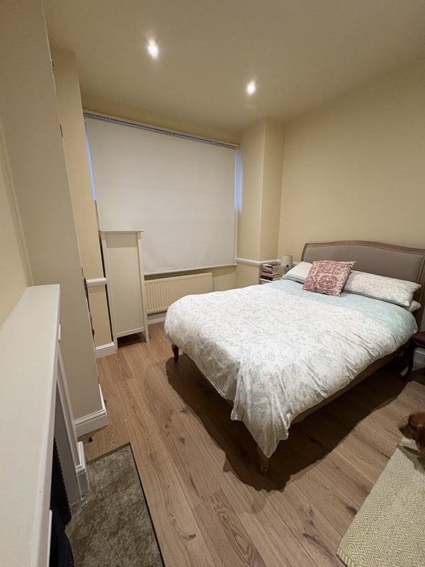 Flat Wardo Avenue in Greater London