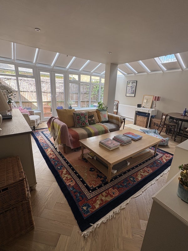 Flat Wardo Avenue in Greater London