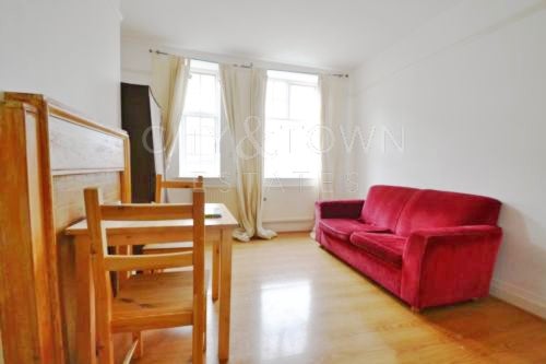 Flat Vivian Avenue in Greater London