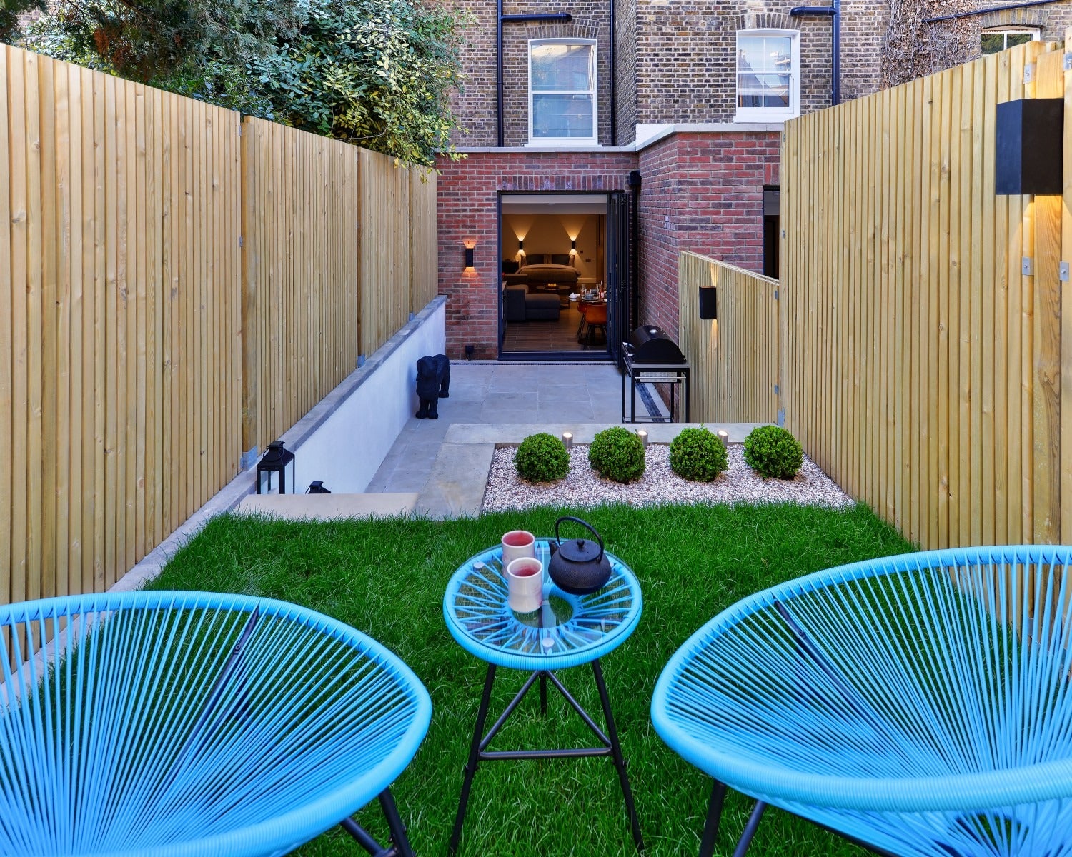 Flat Kingdon Road in London