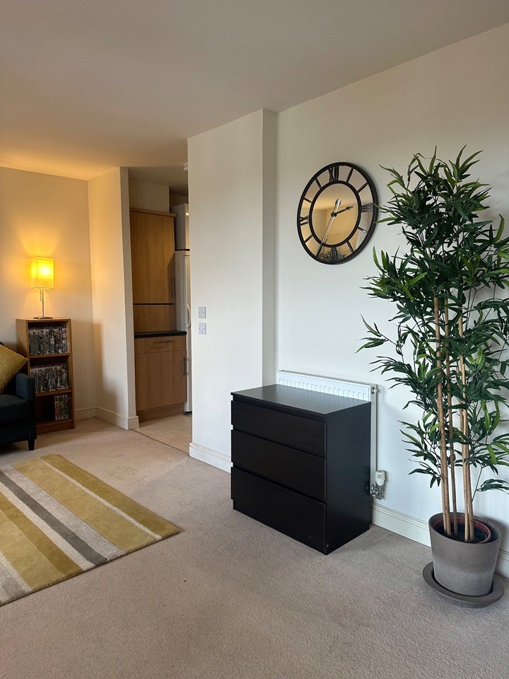 Flat John North Close in High Wycombe