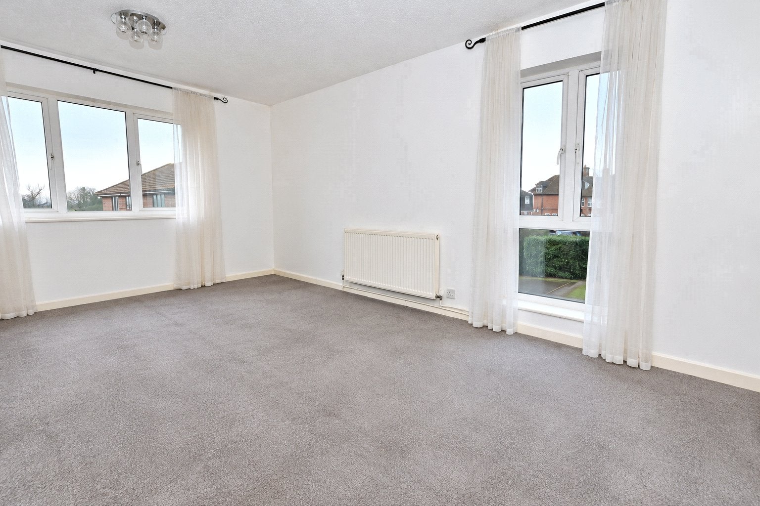 Flat Calluna Court in Woking