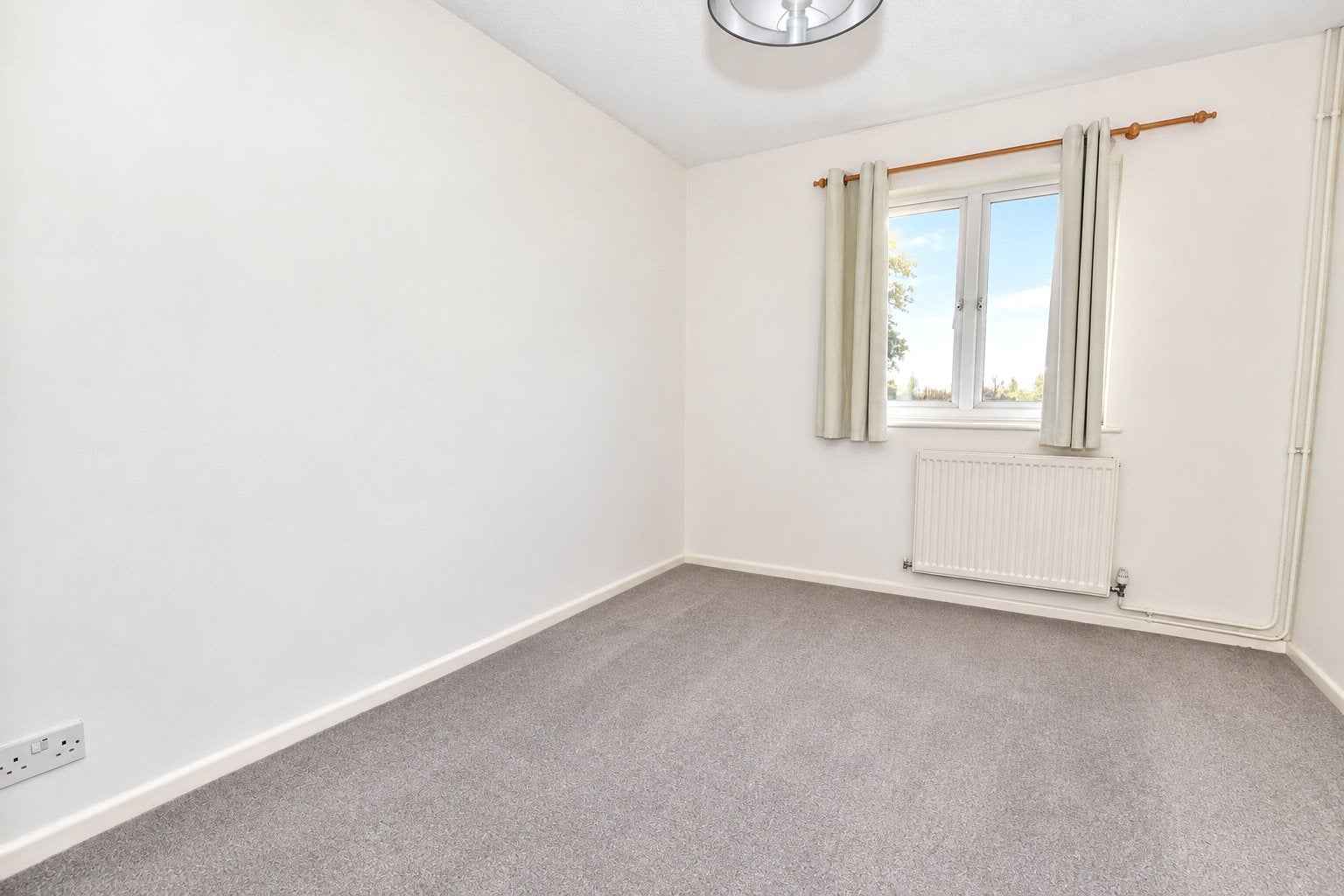 Flat Calluna Court in Woking
