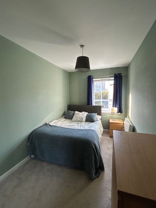 Room Sheriff Bank in City of Edinburgh