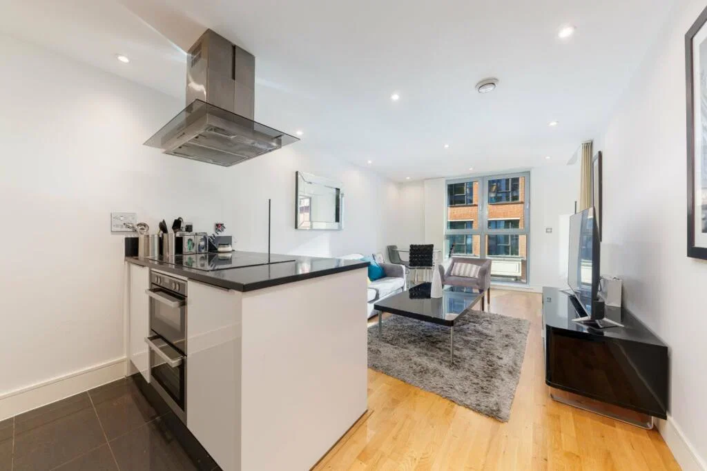 Flat Rochester Row in City of Westminster