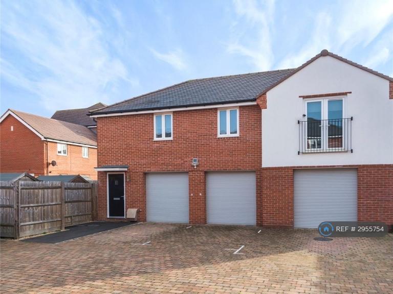 House Firecracker Drive in Fareham