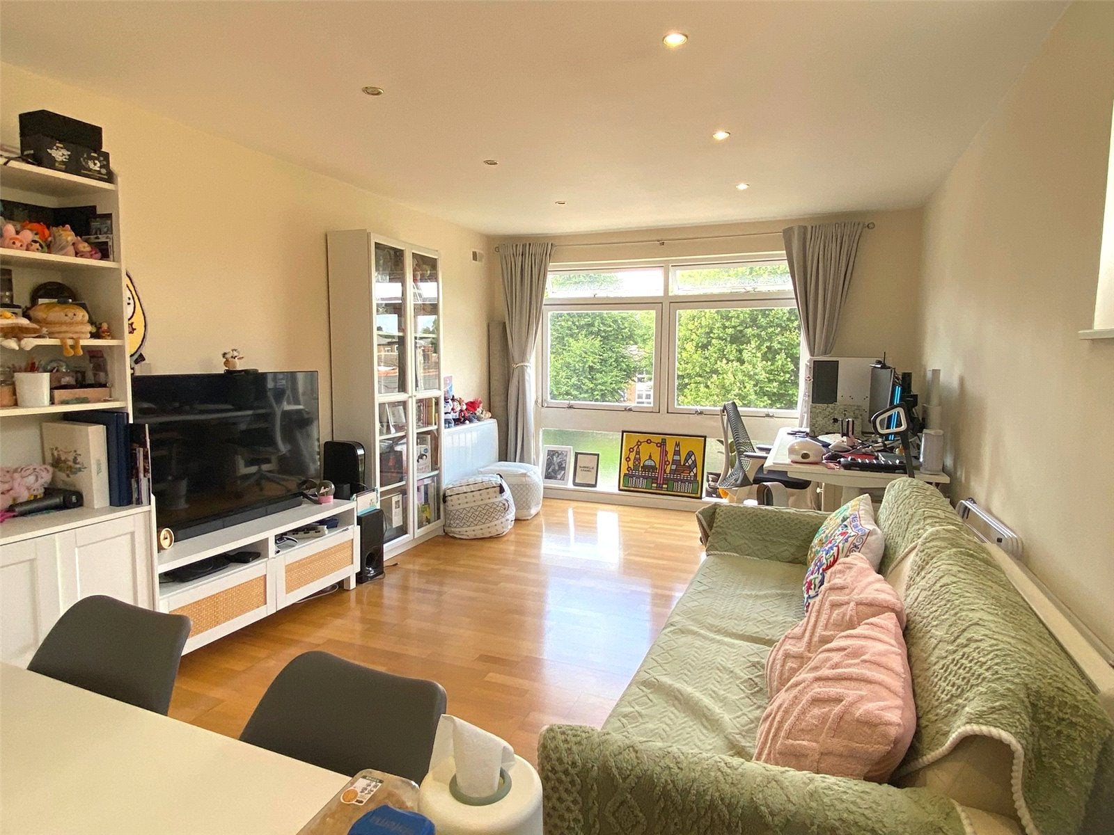 Flat Florence Road in Greater London
