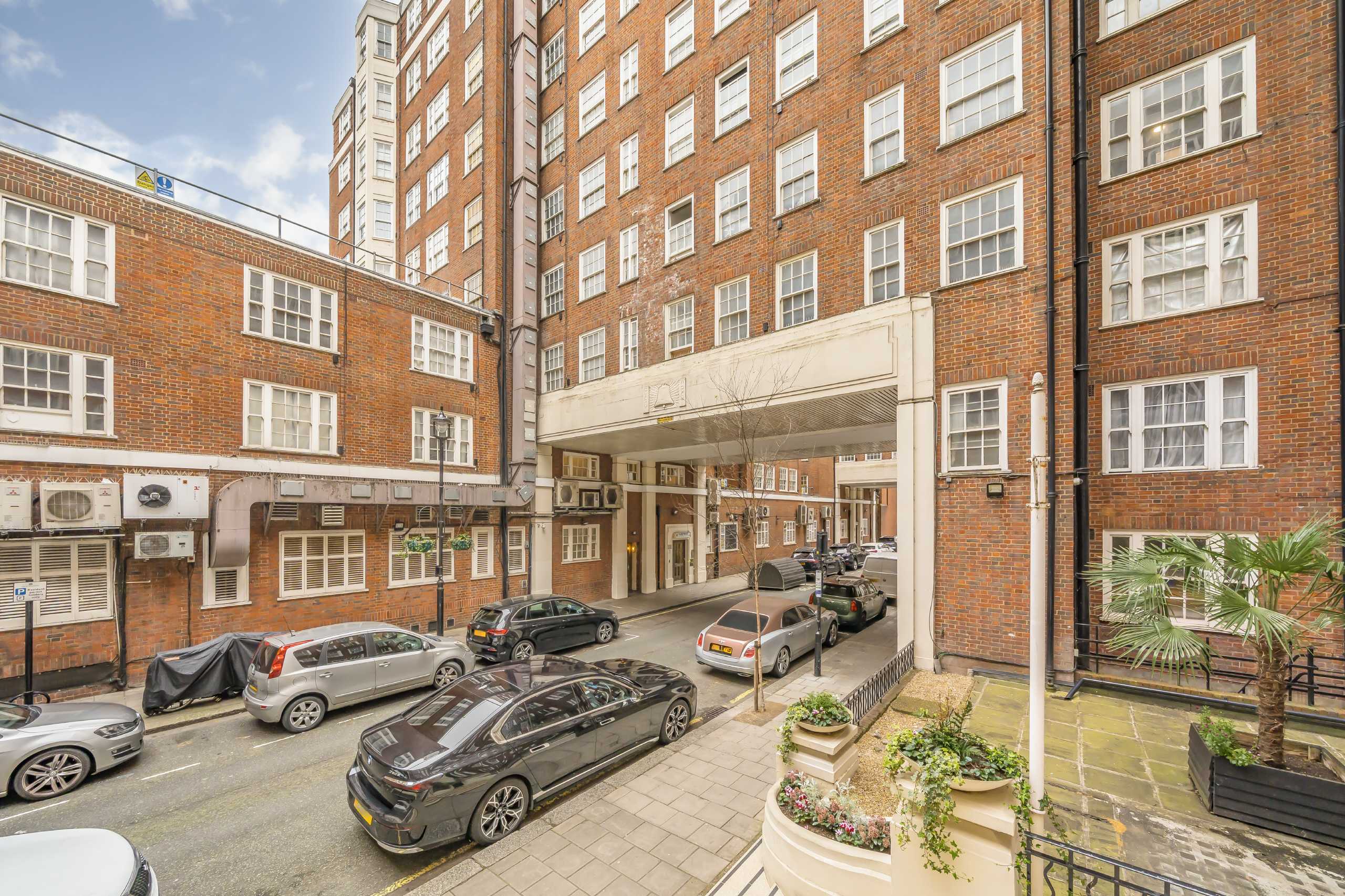 Flat Park West Place in City of Westminster