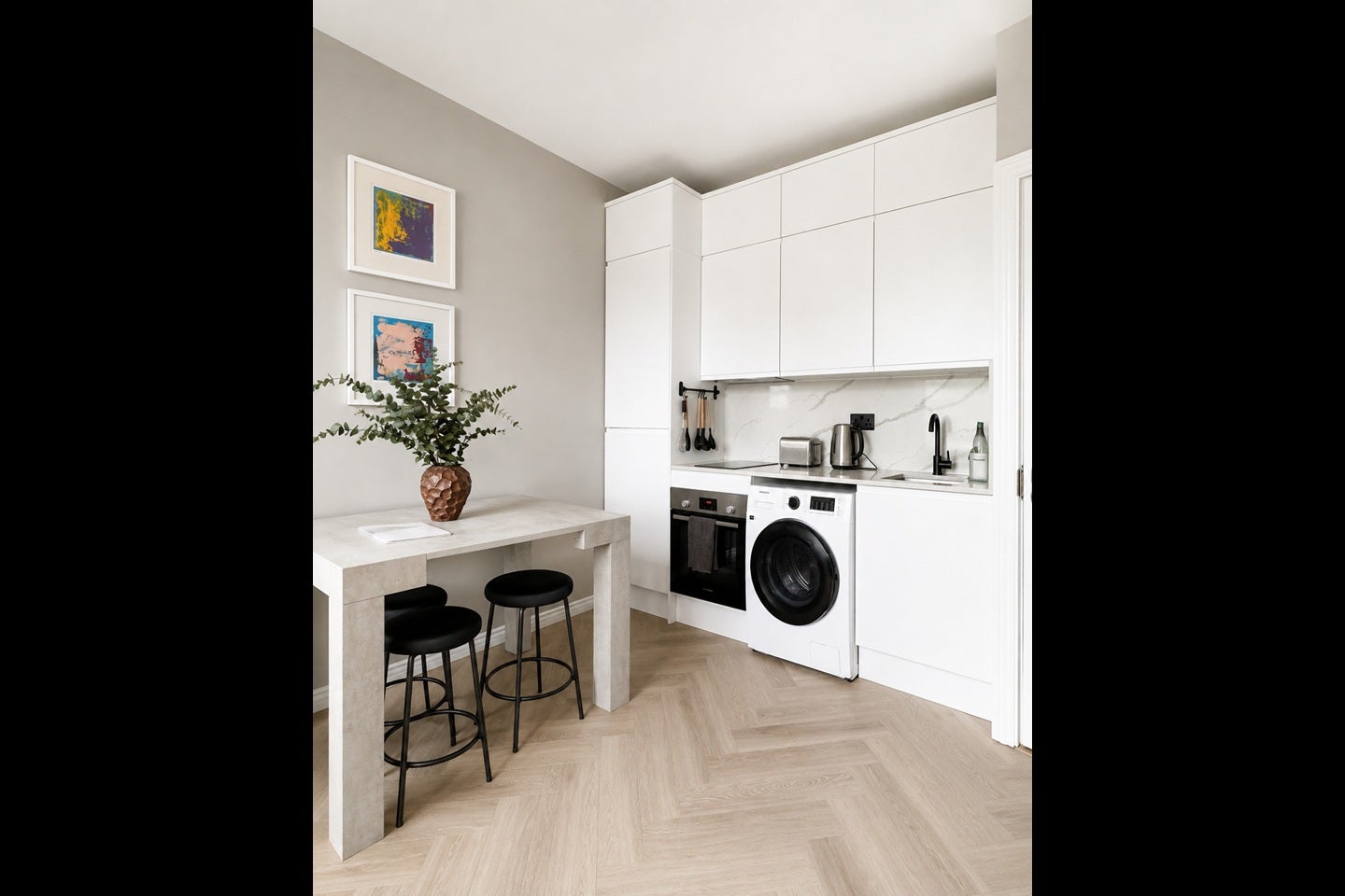 Flat Gloucester Terrace in City of Westminster
