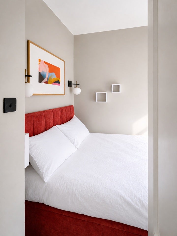 Flat Gloucester Terrace in City of Westminster