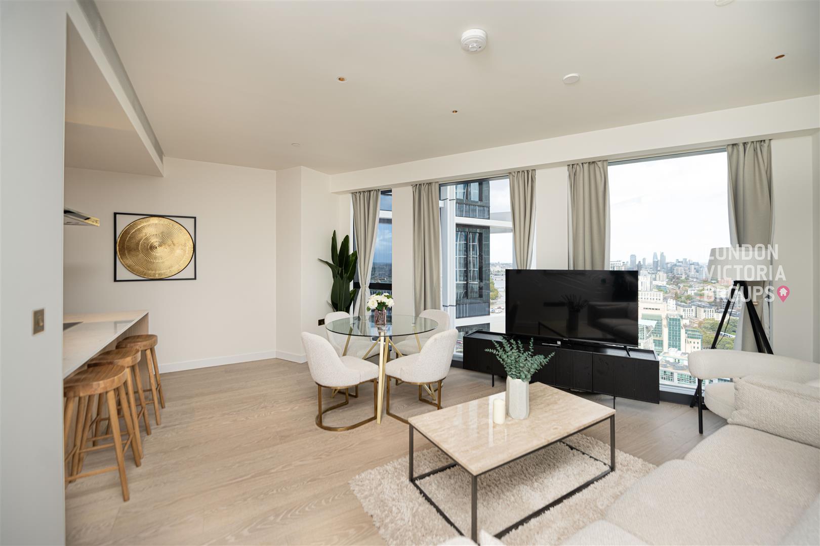 Flat Carnation Way in Greater London
