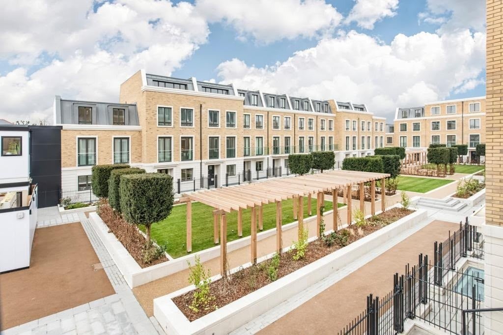 House Rainsborough Square in Greater London