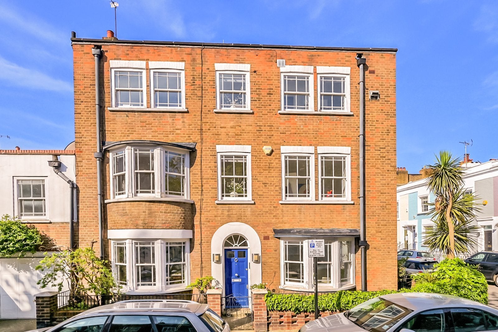 House Hillgate Place in Greater London