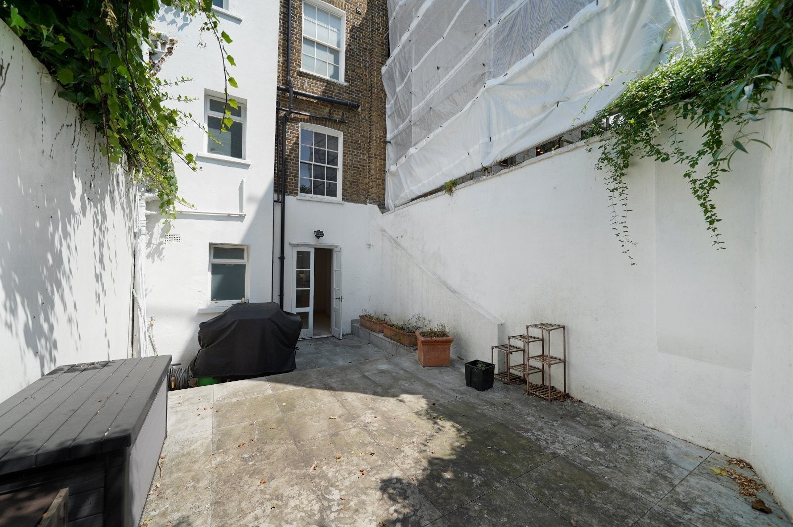 House Ordnance Hill in City of Westminster