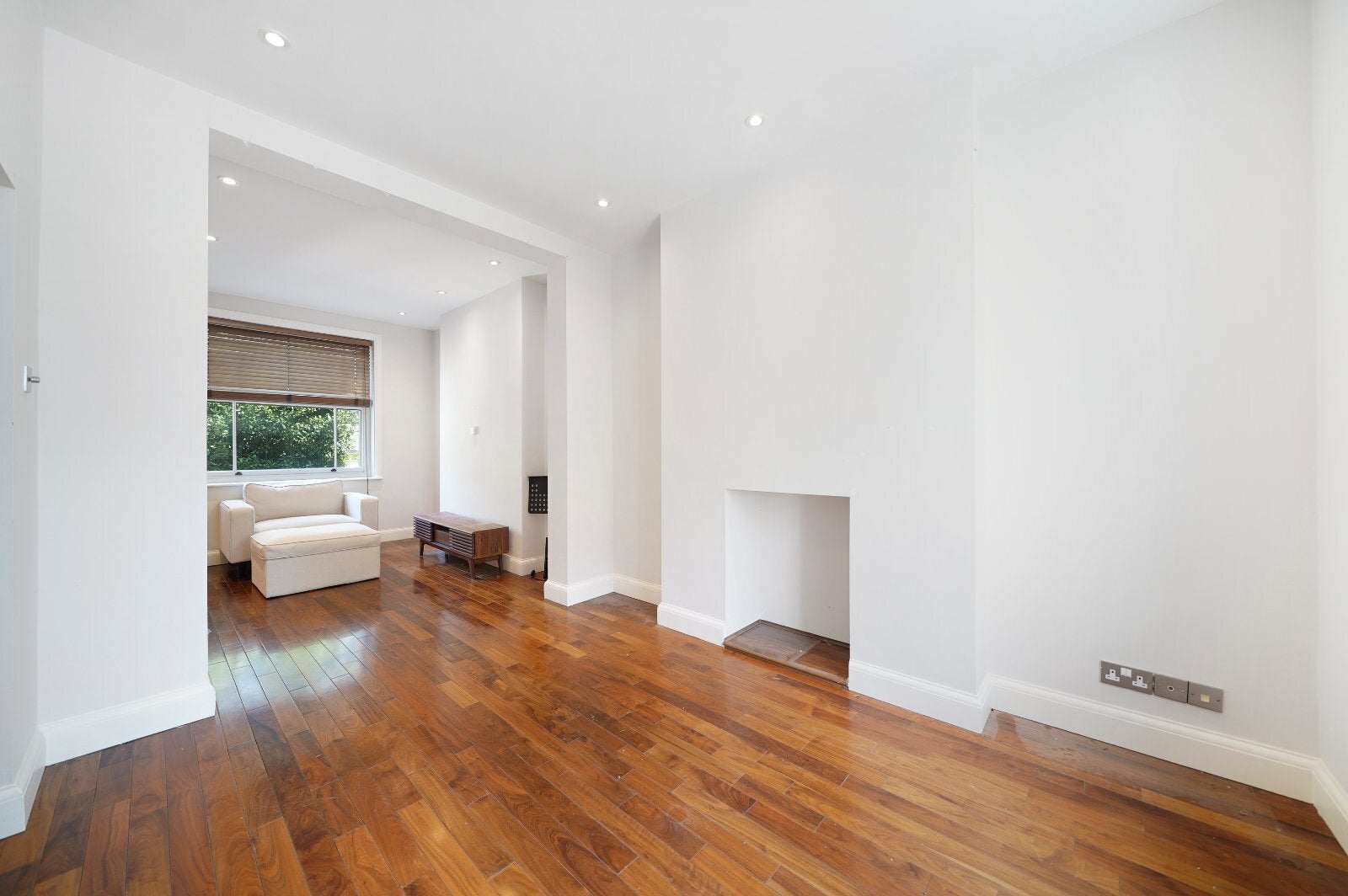House Ordnance Hill in City of Westminster