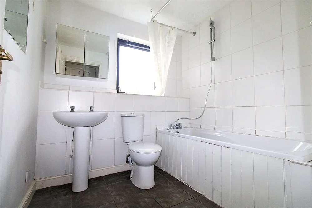 House Buller Close in Wealden