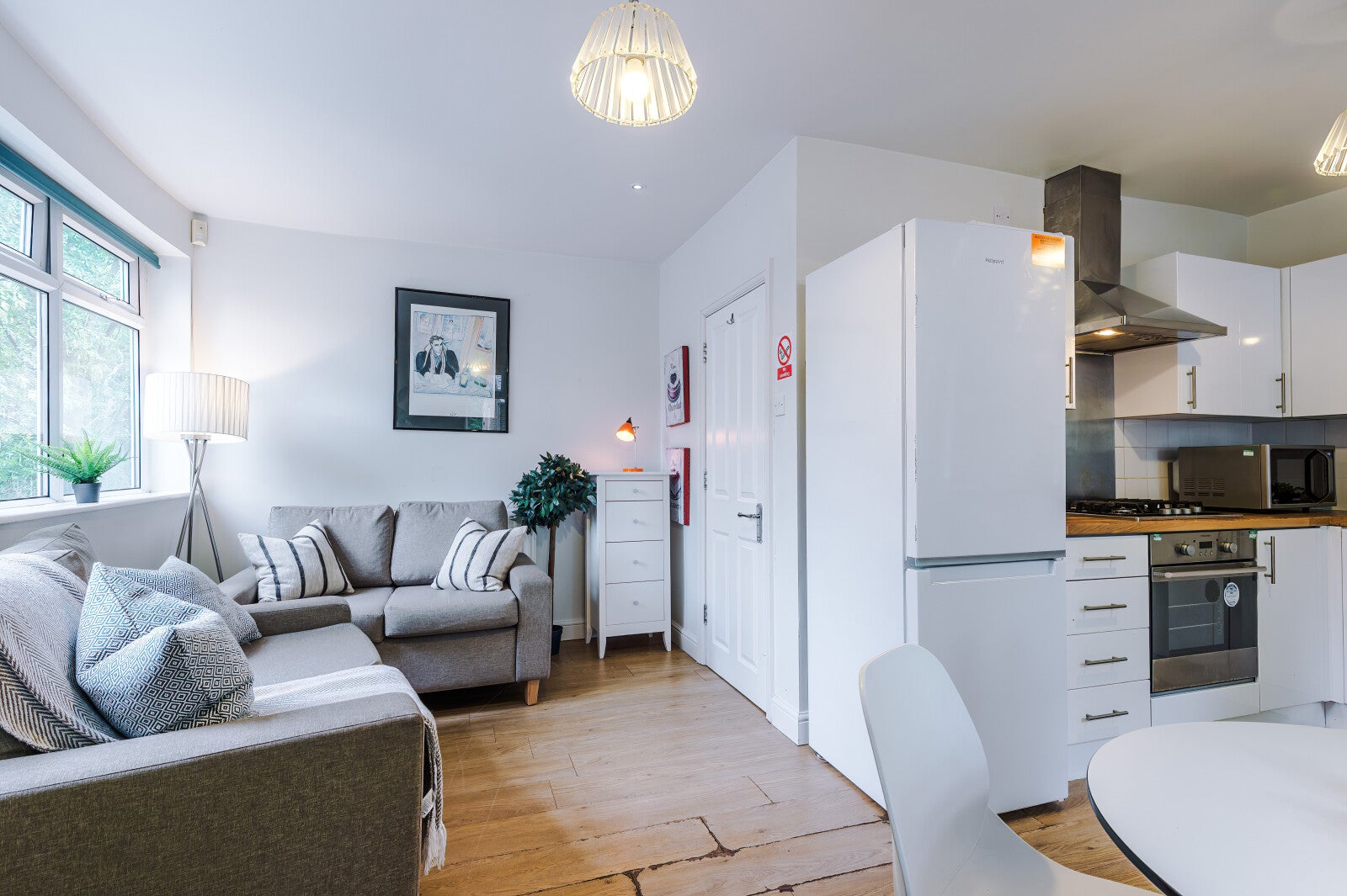 Room Rolleston Drive in Nottingham