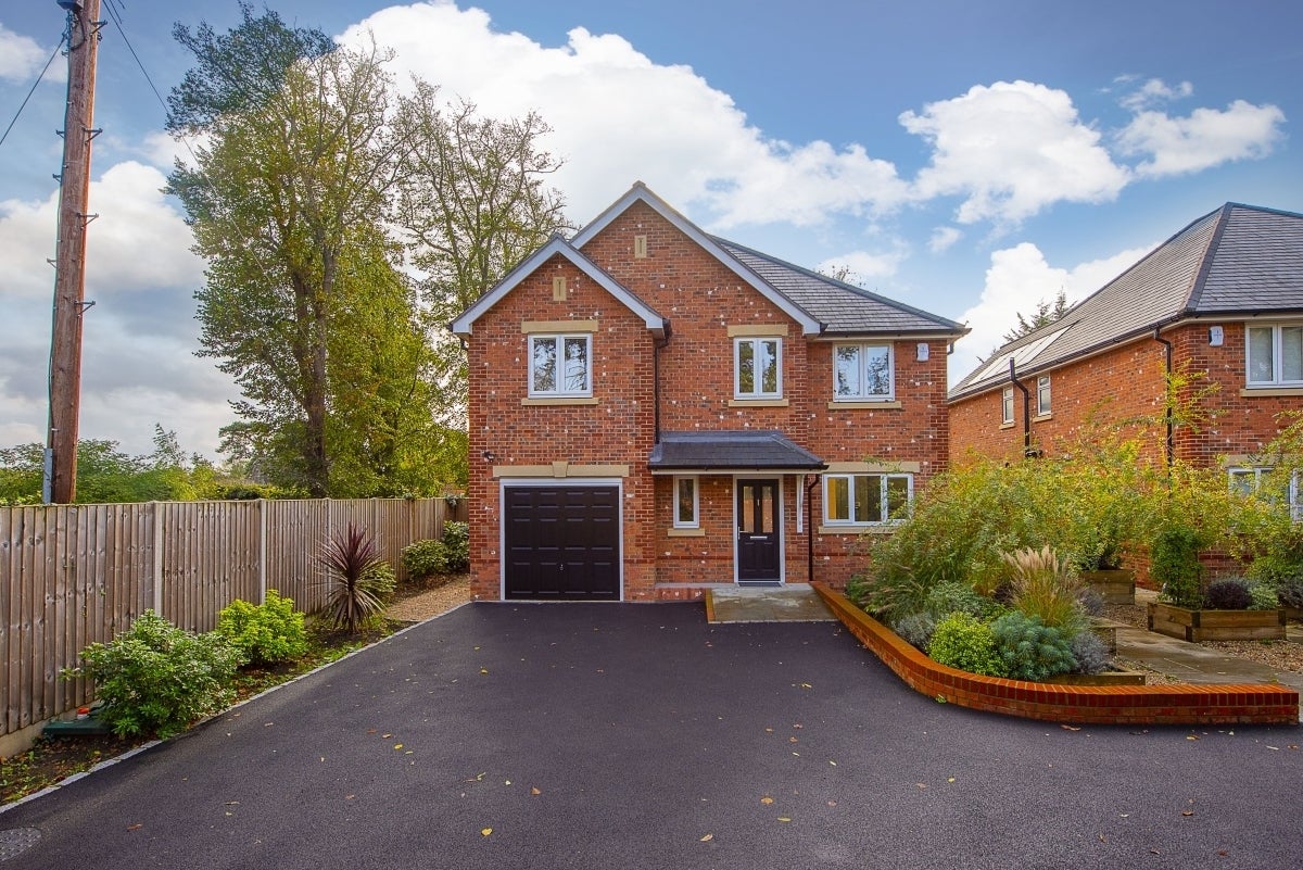 House Lower Hampton Road in Borough of Spelthorne