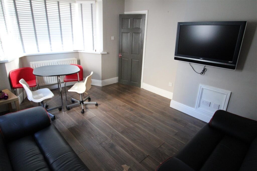 Flat Slaidburn Drive in Lancaster