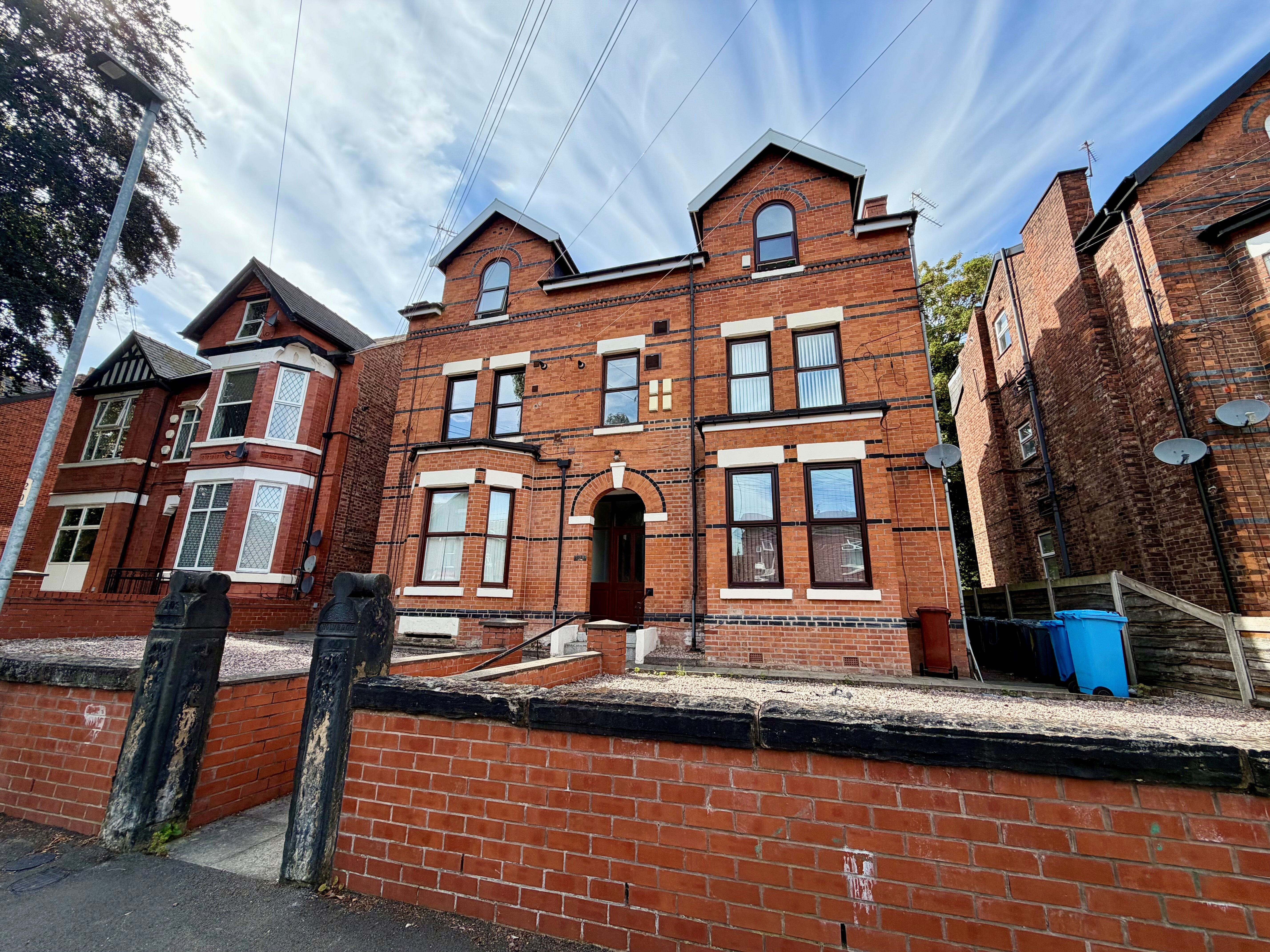 Flat Clyde Road in Manchester