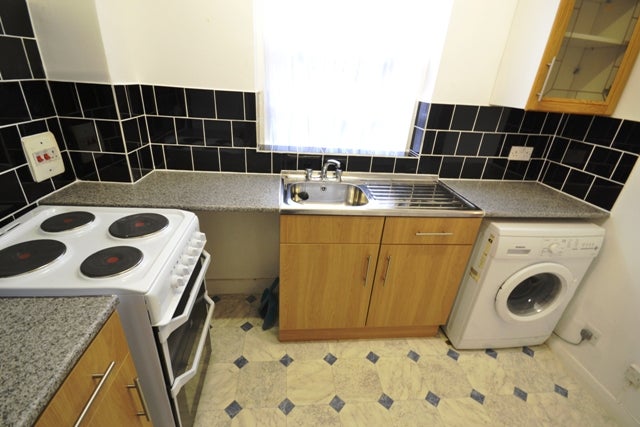 Flat Lancaster Road in Greater London